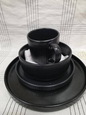 16 Piece Dinner Set